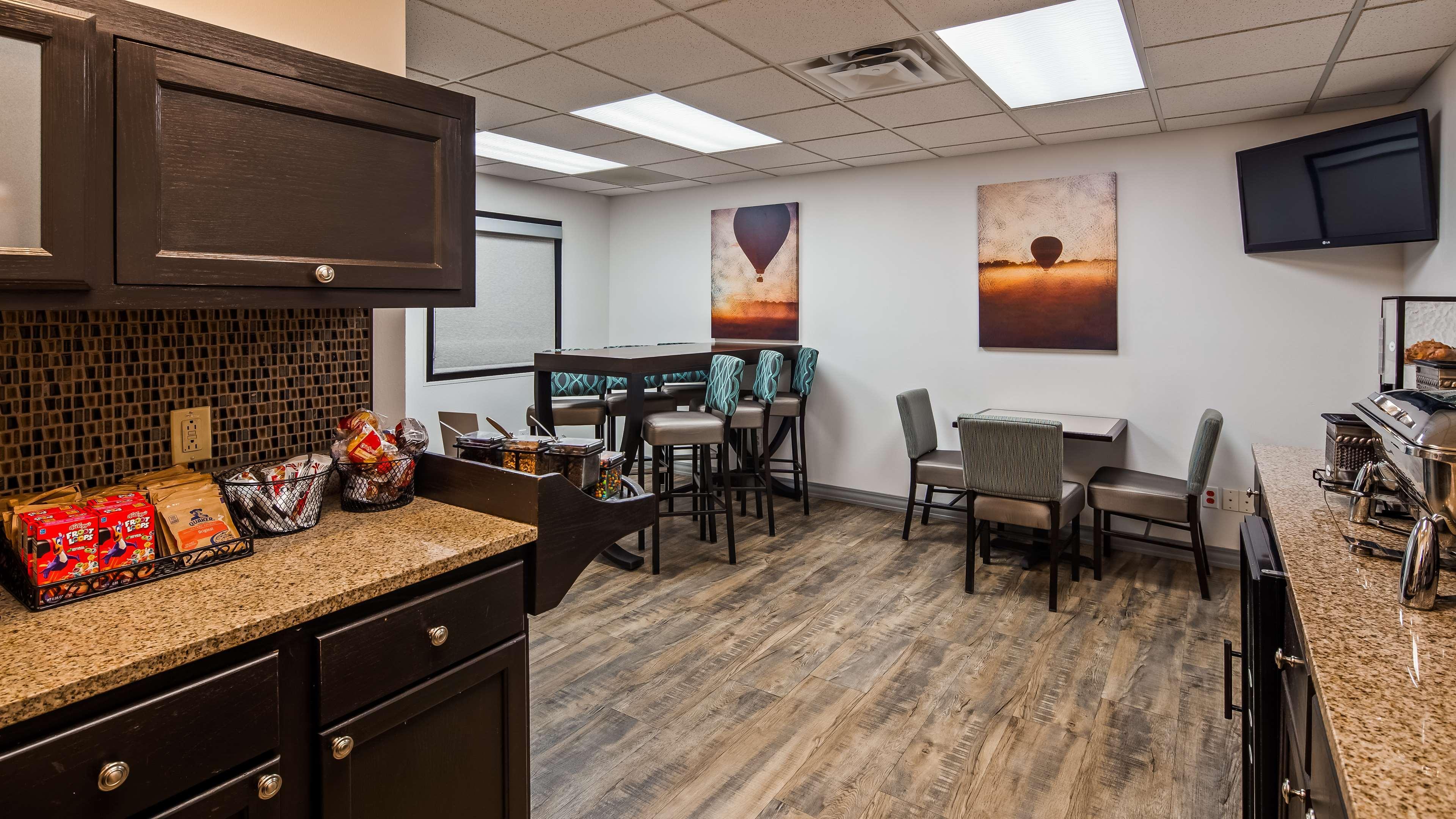 Best Western Brookfield Bagian luar foto