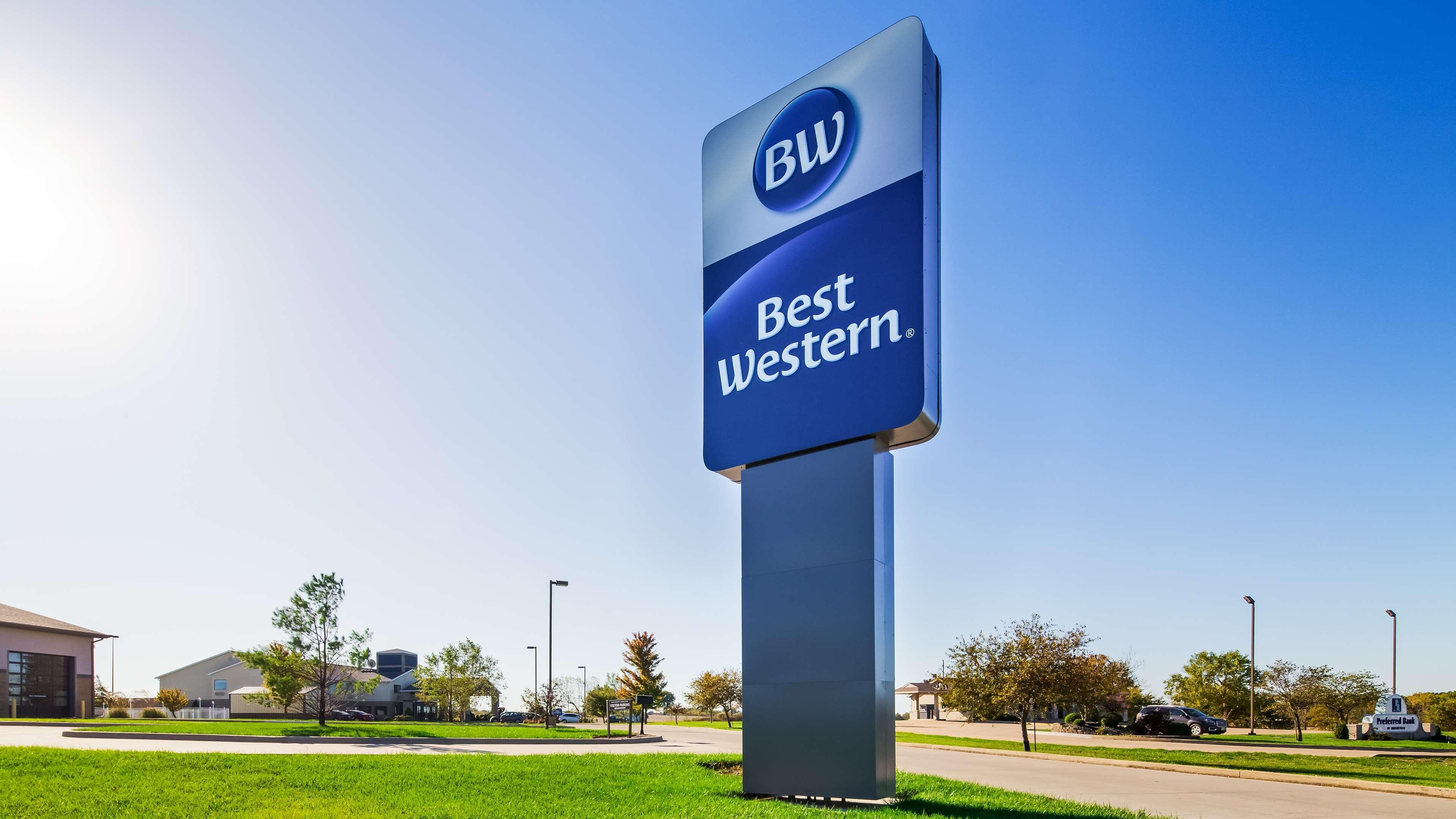 Best Western Brookfield Bagian luar foto